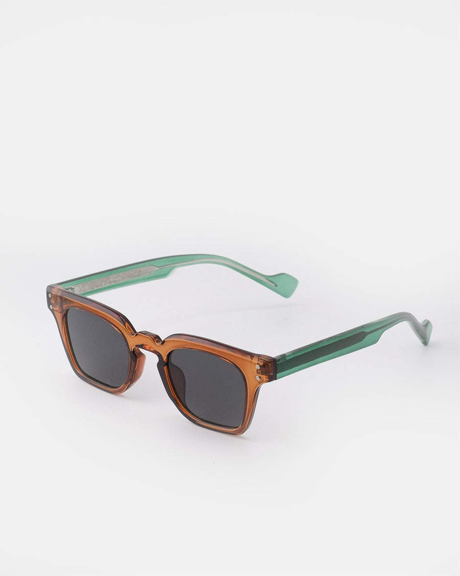 AmberForge – Brown/Green